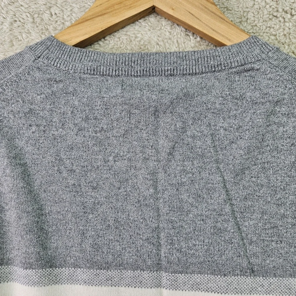 Banana Republic Luxury Blend Sweater Mens L‎ Gray Striped Silk Cashmere Crewneck